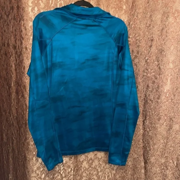 NWOT UNDER ARMOUR Teal Athletic Pullover.  Size Large. - Picture 2 of 4